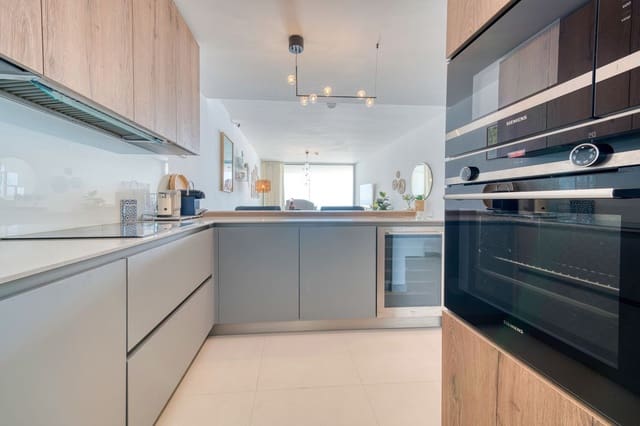 2 bedroom Apartment for sale in Benalmádena with pool garage - € 599,000 (Ref: 9344004)