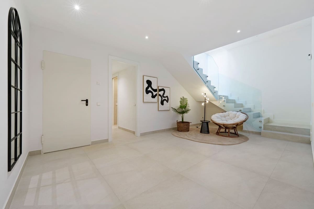 6 soverom Villa til salgs i Marbella med svømmebasseng garasje - € 5 900 000 (Ref: 9344005)