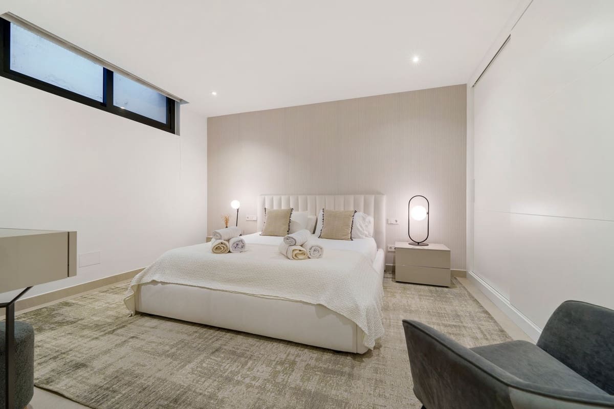 6 soverom Villa til salgs i Marbella med svømmebasseng garasje - € 5 900 000 (Ref: 9344005)