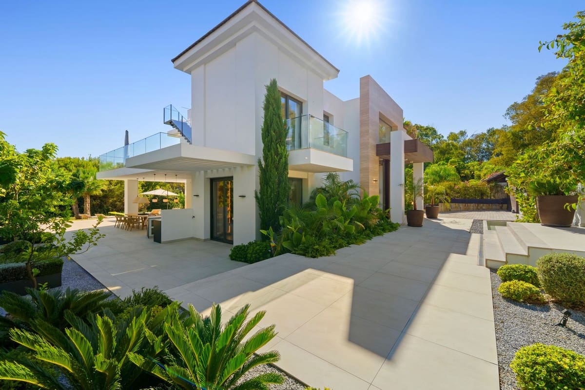 6 soverom Villa til salgs i Marbella med svømmebasseng garasje - € 5 900 000 (Ref: 9344005)