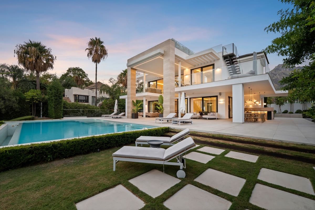 6 soverom Villa til salgs i Marbella med svømmebasseng garasje - € 5 900 000 (Ref: 9344005)