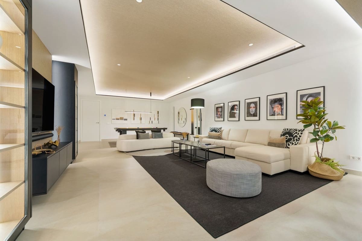 6 soverom Villa til salgs i Marbella med svømmebasseng garasje - € 5 900 000 (Ref: 9344005)