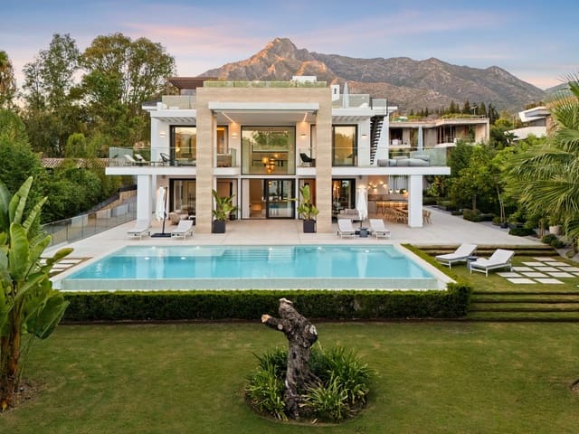6 soverom Villa til salgs i Marbella med svømmebasseng garasje - € 5 900 000 (Ref: 9344005)