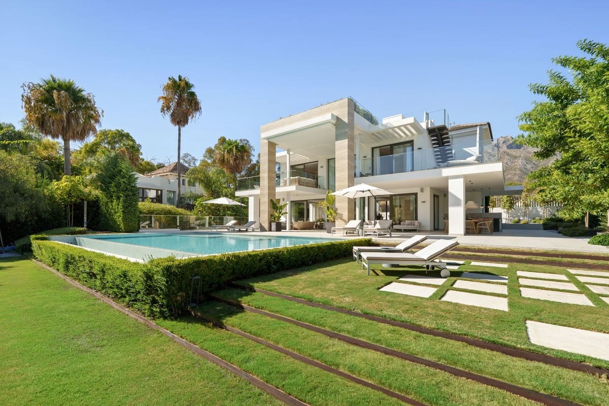 6 soverom Villa til salgs i Marbella med svømmebasseng garasje - € 5 900 000 (Ref: 9344005)
