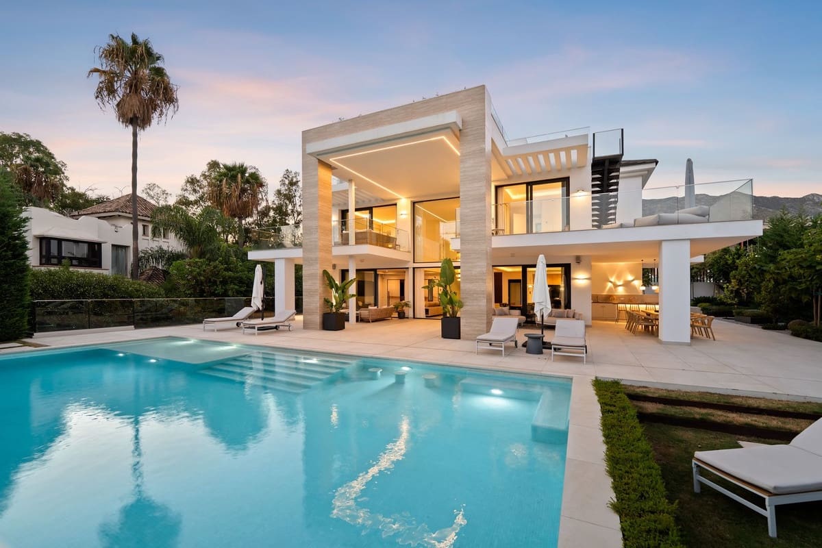 6 soverom Villa til salgs i Marbella med svømmebasseng garasje - € 5 900 000 (Ref: 9344005)