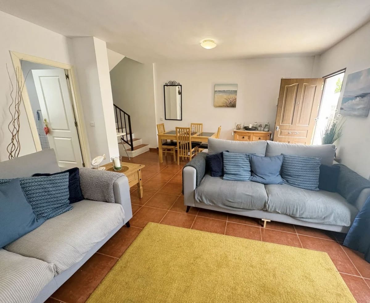 3 sypialnia Dom na sprzedaż w Bahia de Casares z basenem garażem - 360 000 € (Ref: 9350110)