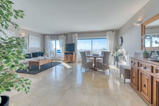 4 bedroom Apartment for sale in La Duquesa / Puerto de la Duquesa, Manilva with pool garage - € 379,995 (Ref: 9352851)