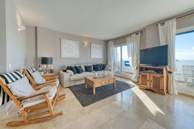 4 bedroom Apartment for sale in La Duquesa / Puerto de la Duquesa, Manilva with pool garage - € 379,995 (Ref: 9352851)