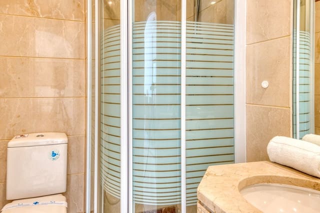 2 sypialnia Apartament na sprzedaż w La Cala de Mijas, Mijas z basenem garażem - 280 000 € (Ref: 9360715)