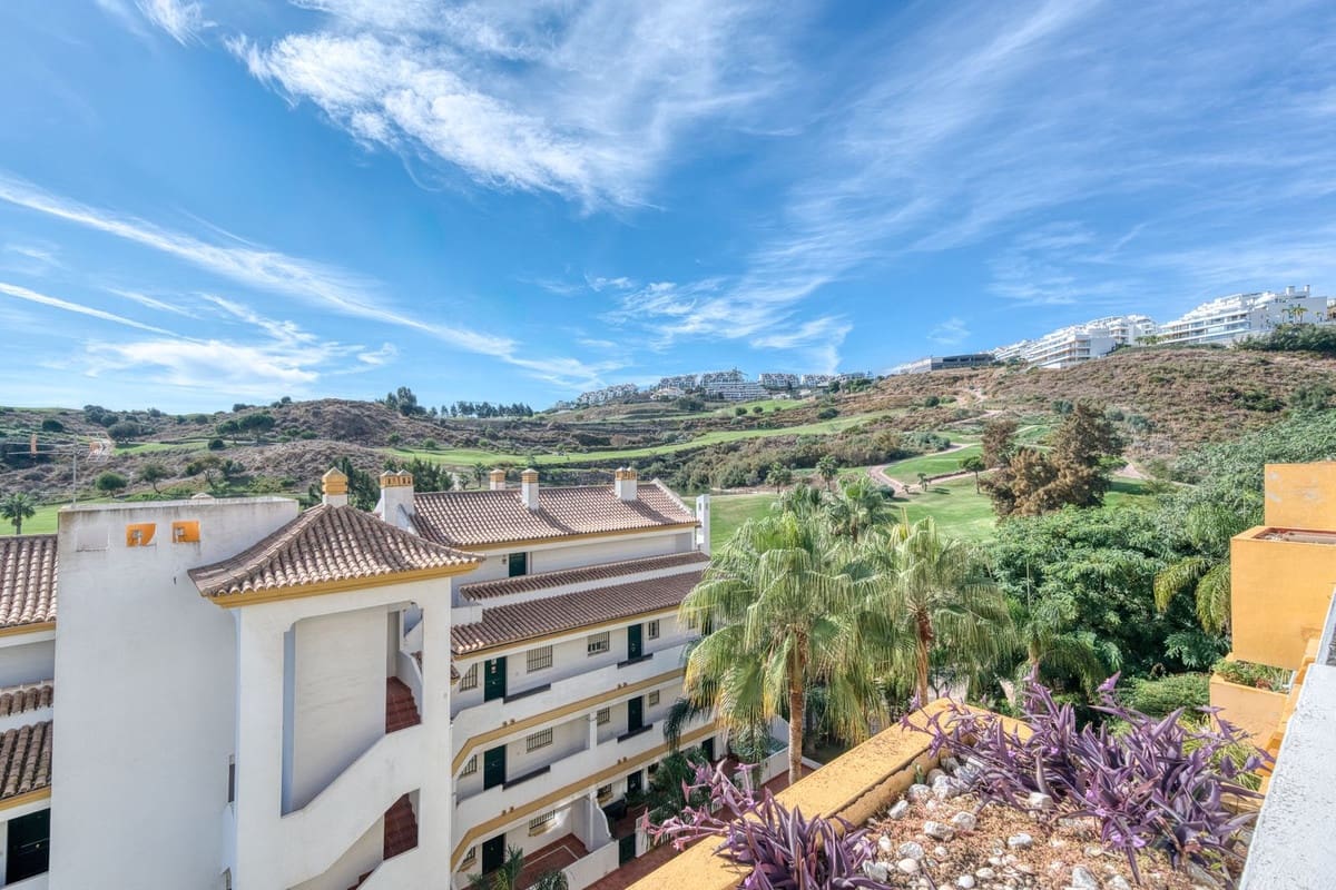 Apartamento de 2 habitaciones en La Cala de Mijas en venta con piscina garaje - 280.000 € (Ref: 9360715)