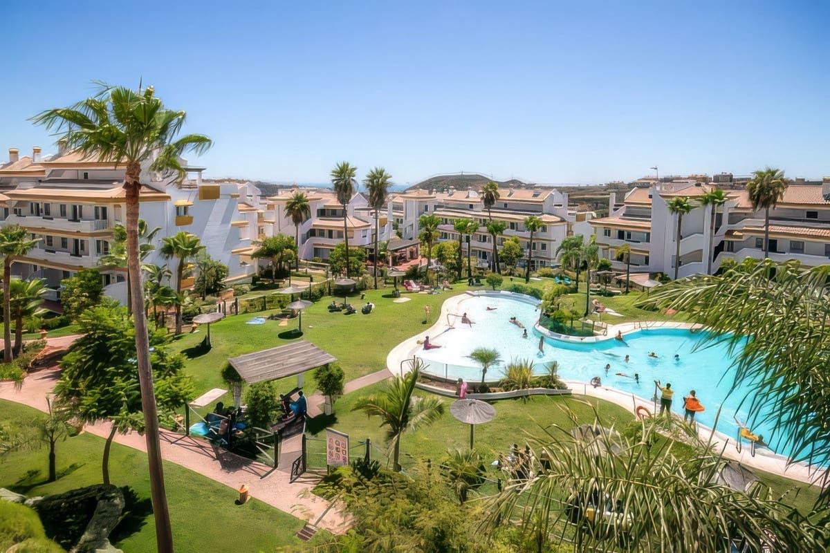 Apartamento de 2 habitaciones en La Cala de Mijas en venta con piscina garaje - 280.000 € (Ref: 9360715)