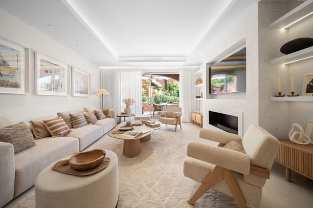 Casa de 3 habitaciones en Aloha Golf, Marbella en venta con piscina garaje - 1.495.000 € (Ref: 9360958)