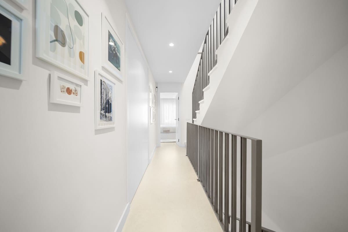 Casa de 3 habitaciones en Aloha Golf en venta con piscina garaje - 1.495.000 € (Ref: 9360958)