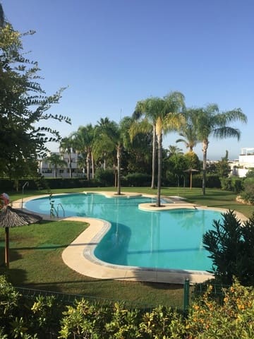 2 bedroom Apartment for rent in Nueva Andalucia, Marbella with pool garage - € 1,800 (Ref: 9363060)