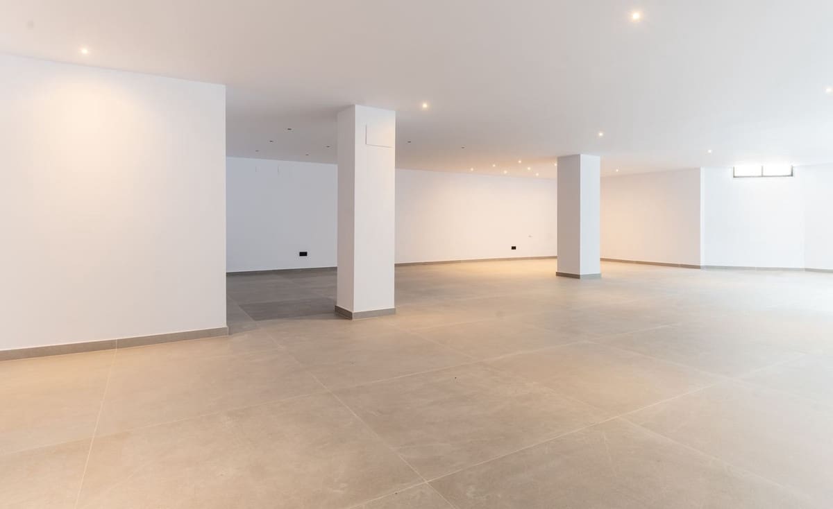 5 soveværelse Villa til salg i New Golden Mile med swimmingpool garage - € 3.495.000 (Ref: 9363061)