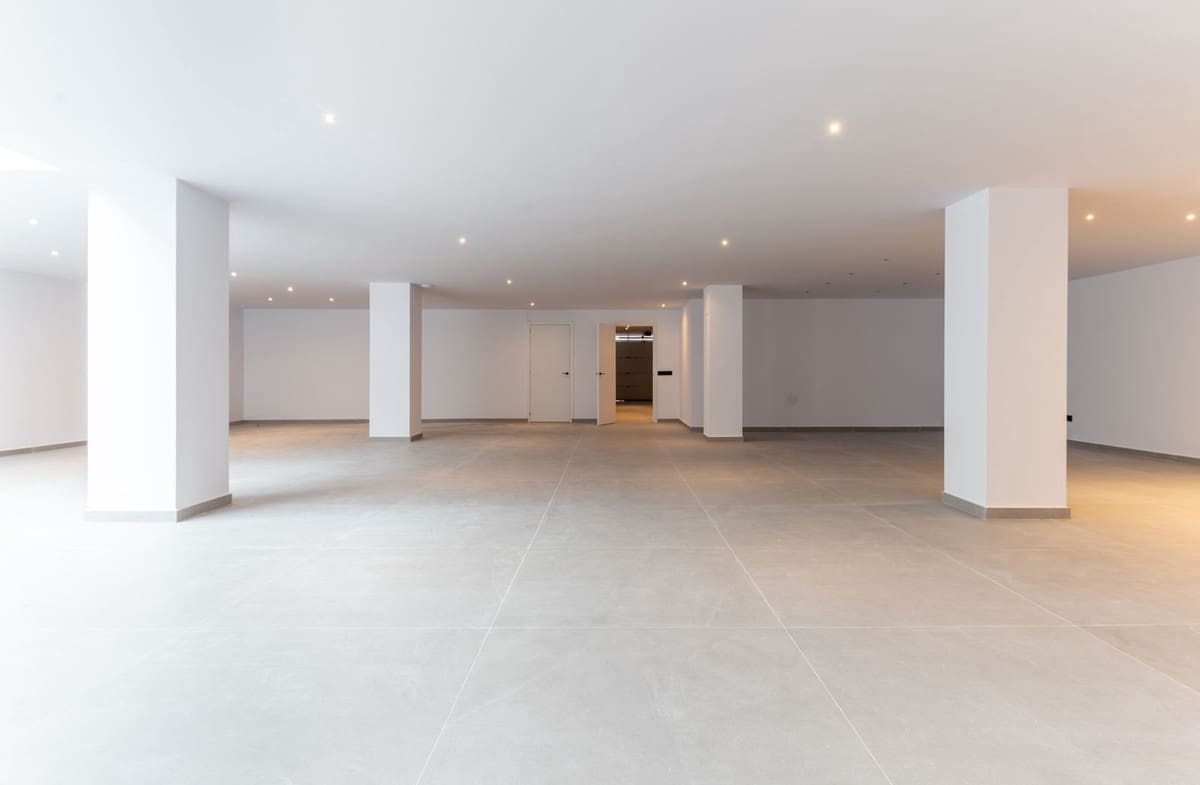 5 soveværelse Villa til salg i New Golden Mile med swimmingpool garage - € 3.495.000 (Ref: 9363061)