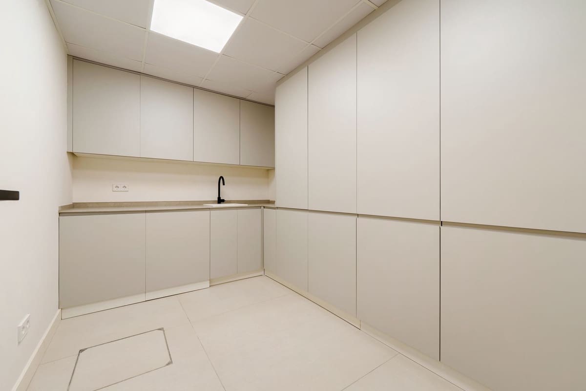 5 makuuhuone Huvila myytävänä paikassa San Pedro de Alcantara mukana uima-altaan 
autotalli - 4 580 000 € (Ref: 9363263)