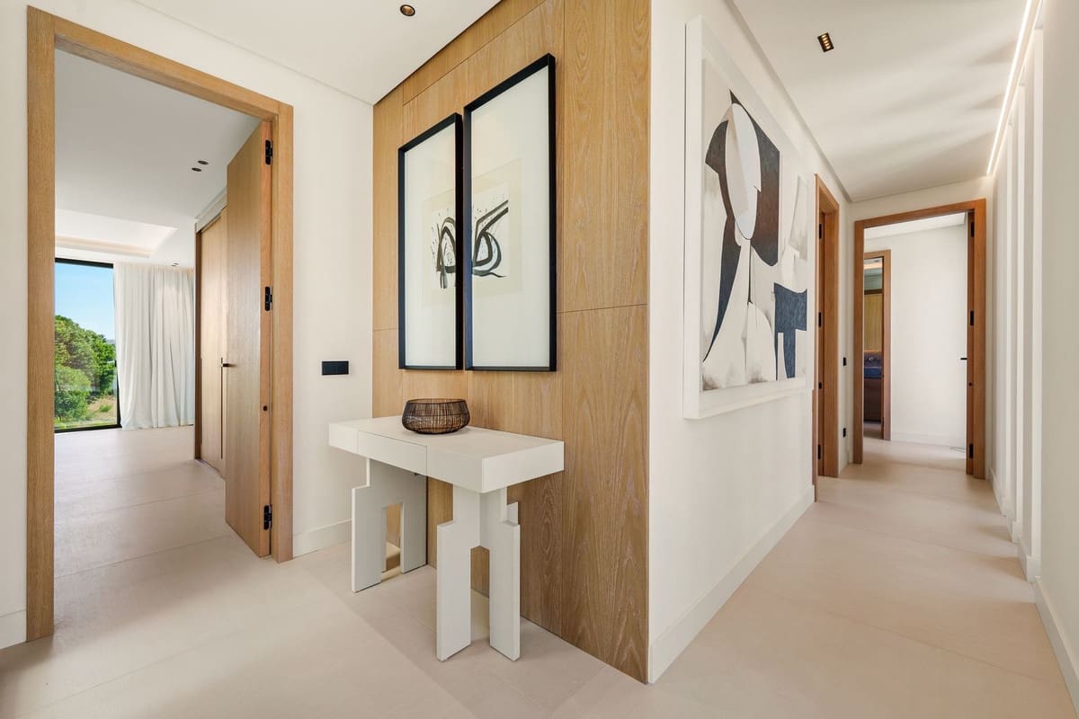 5 bedroom Villa for sale in San Pedro de Alcantara with pool garage - € 4,580,000 (Ref: 9363263)