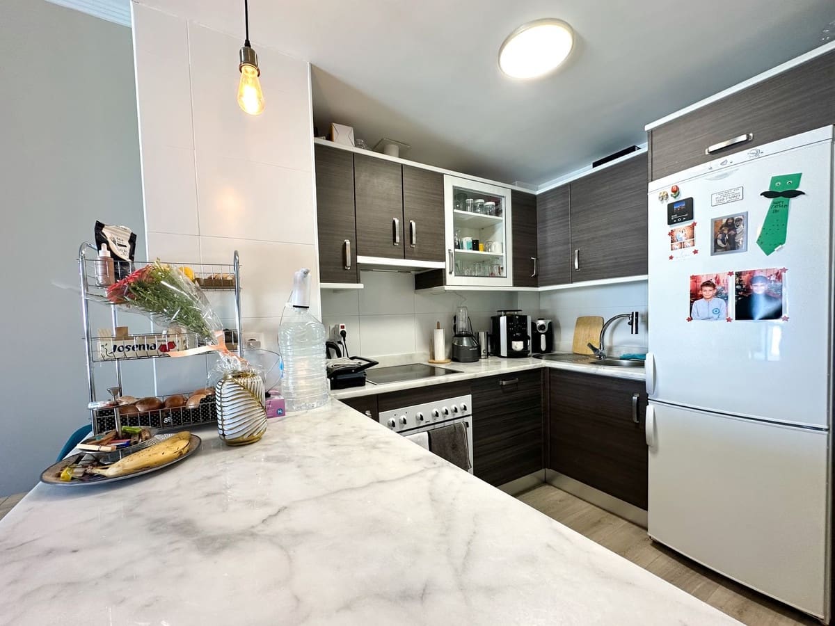 2 camera da letto Appartamento in vendita in La Duquesa / Puerto de la Duquesa con piscina garage - 219.000 € (Rif: 9363375)