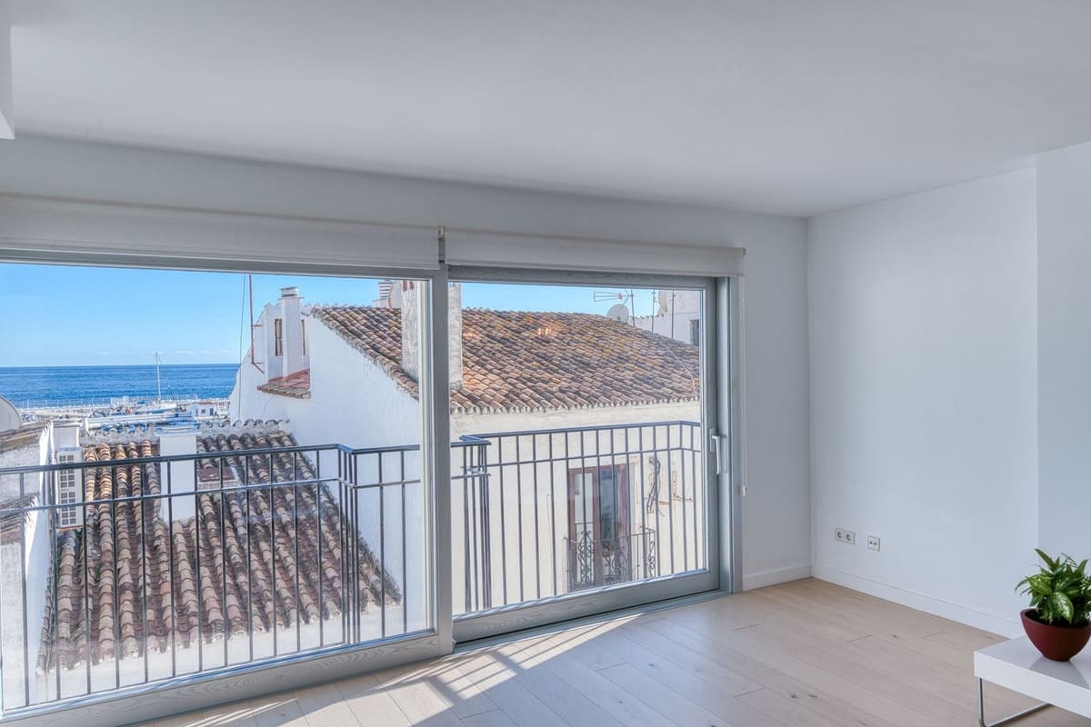 2 soveværelse Lejlighed til salg i Puerto Banus - € 595.000 (Ref: 9370354)