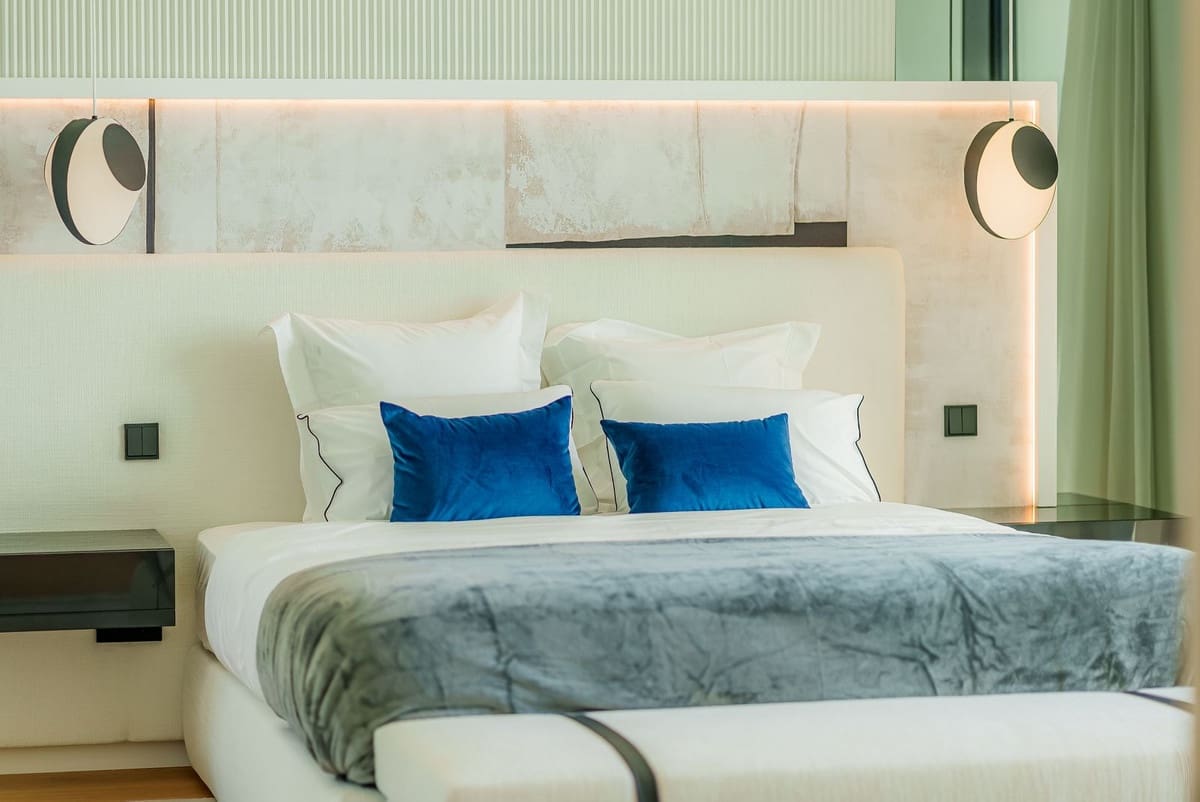 8 quarto Moradia para venda em Benahavis com piscina garagem - 19 850 000 € (Ref: 9372350)