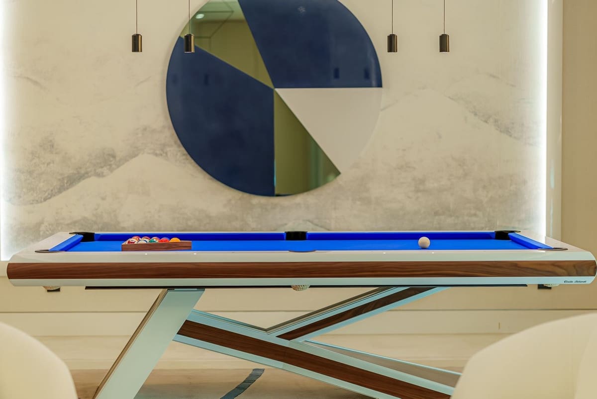 8 quarto Moradia para venda em Benahavis com piscina garagem - 19 850 000 € (Ref: 9372350)