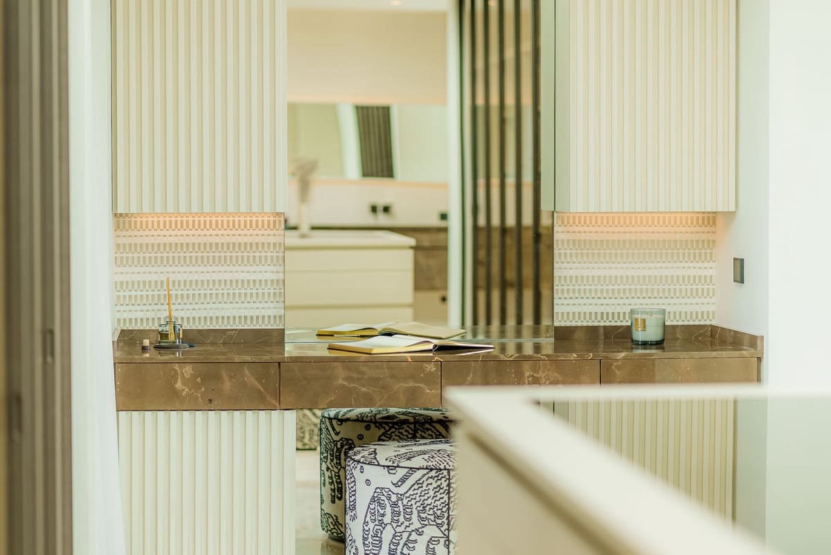 8 soverom Villa til salgs i Benahavis med svømmebasseng garasje - € 19 850 000 (Ref: 9372350)