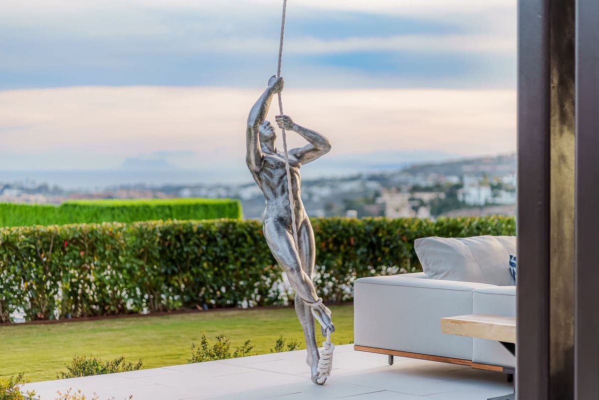 8 soverom Villa til salgs i Benahavis med svømmebasseng garasje - € 19 850 000 (Ref: 9372350)