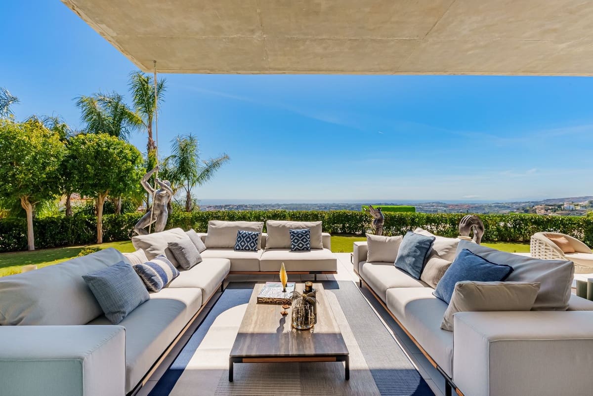 8 Zimmer Villa zu verkaufen in Benahavis mit Pool Garage - 19.850.000 € (Ref: 9372350)