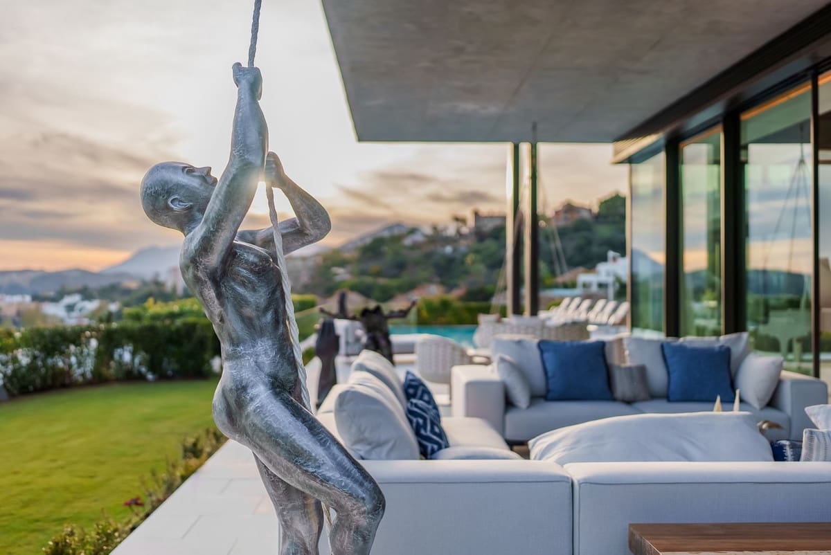 8 Zimmer Villa zu verkaufen in Benahavis mit Pool Garage - 19.850.000 € (Ref: 9372350)