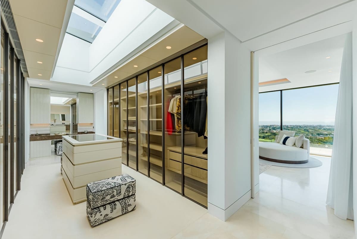 8 Zimmer Villa zu verkaufen in Benahavis mit Pool Garage - 19.850.000 € (Ref: 9372350)