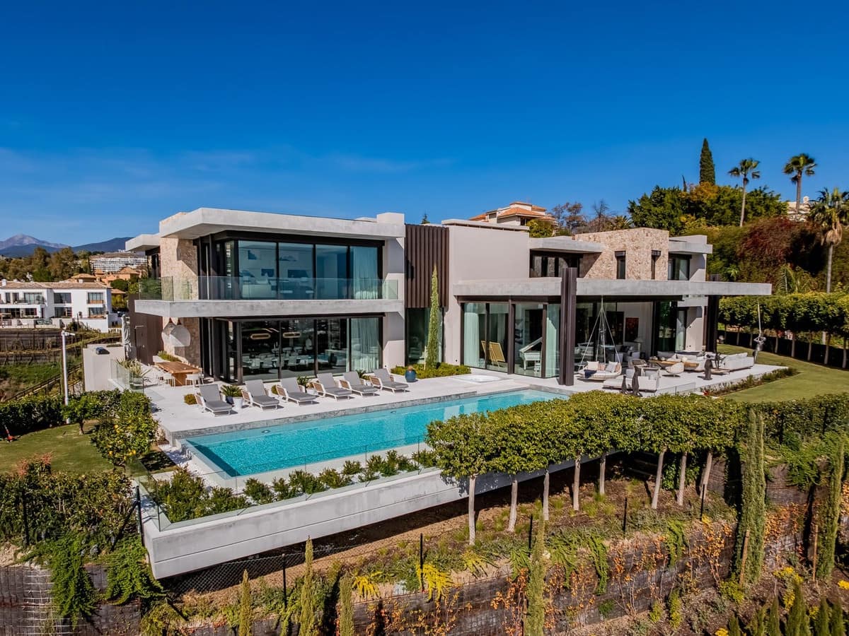 8 Zimmer Villa zu verkaufen in Benahavis mit Pool Garage - 19.850.000 € (Ref: 9372350)