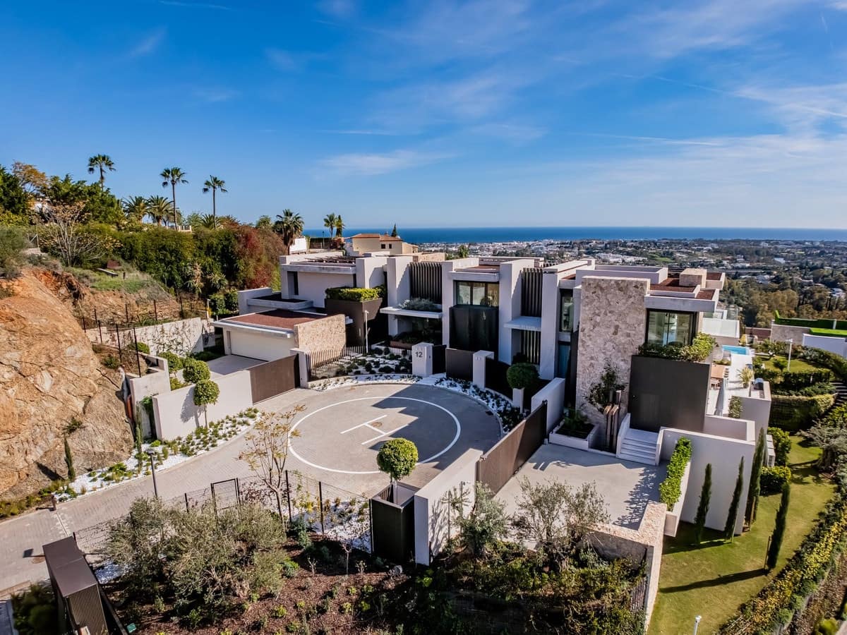 8 Zimmer Villa zu verkaufen in Benahavis mit Pool Garage - 19.850.000 € (Ref: 9372350)