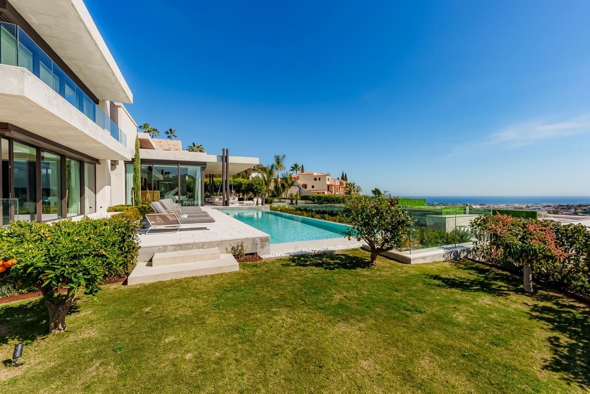 8 Zimmer Villa zu verkaufen in Benahavis mit Pool Garage - 19.850.000 € (Ref: 9372350)