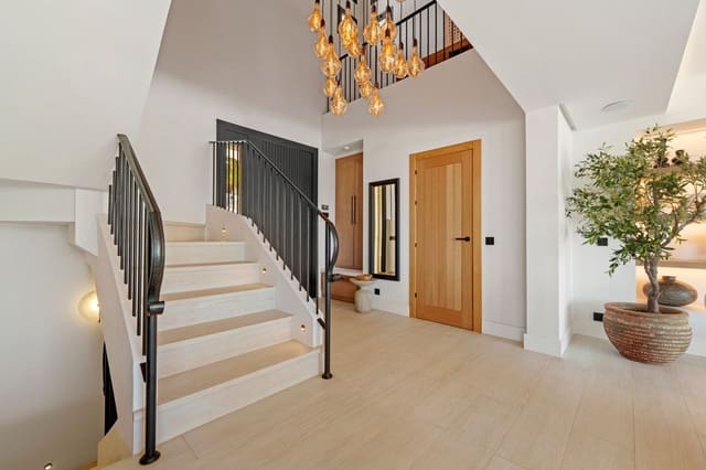 6 soveværelse Villa til salg i Marbella med swimmingpool garage - € 9.950.000 (Ref: 9376431)