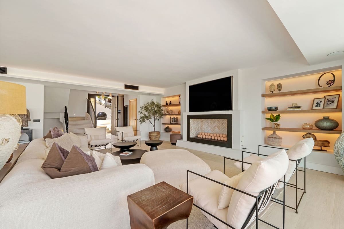 Chalet de 6 habitaciones en Marbella en venta con piscina garaje - 9.950.000 € (Ref: 9376431)