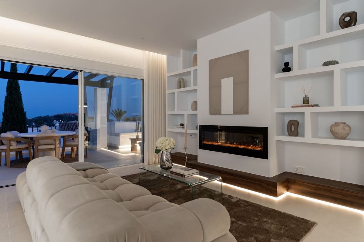 3 bedroom Apartment for sale in Marbella with pool garage - € 1,795,000 (Ref: 9378414)