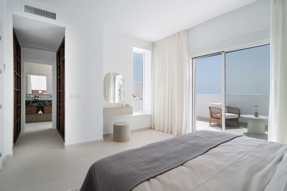3 chambre Appartement à vendre à Marbella avec piscine garage - 1 795 000 € (Ref: 9378414)