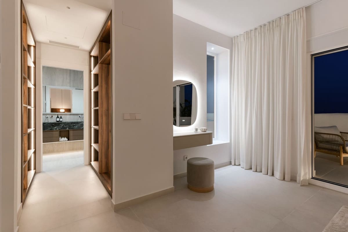 3 chambre Appartement à vendre à Marbella avec piscine garage - 1 795 000 € (Ref: 9378414)