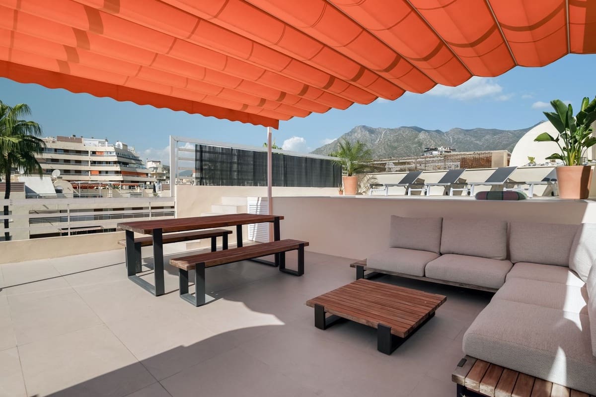 3 soverom Penthouse til salgs i Bahia de Marbella med svømmebasseng garasje - € 1 695 000 (Ref: 9379756)