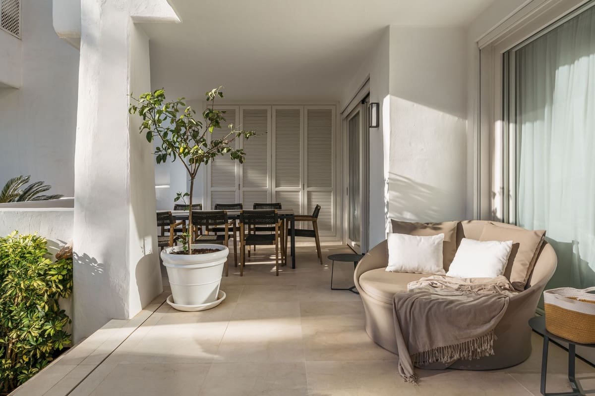 Apartamento de 3 habitaciones en Marbella en venta con piscina garaje - 4.650.000 € (Ref: 9379975)