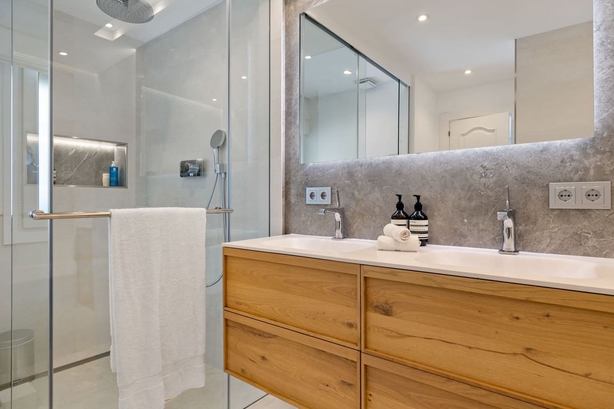 6 soveværelse Villa til salg i Marbella med swimmingpool garage - € 6.900.000 (Ref: 9384031)
