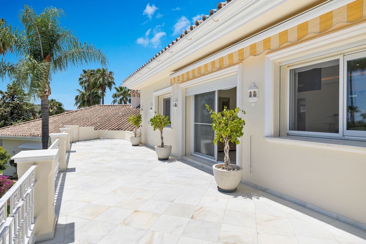 6 soveværelse Villa til salg i Marbella med swimmingpool garage - € 6.900.000 (Ref: 9384031)