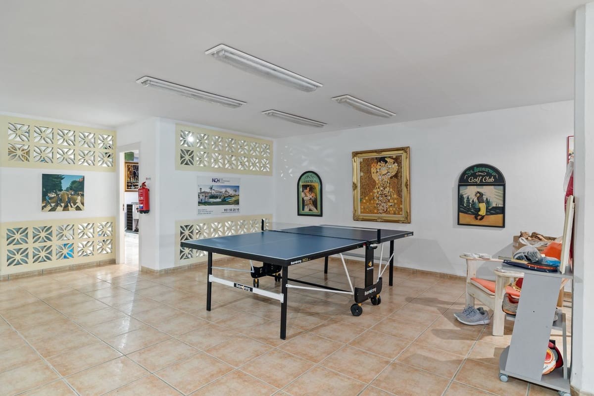 6 soveværelse Villa til salg i Marbella med swimmingpool garage - € 6.900.000 (Ref: 9384031)