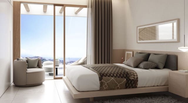 3 sypialnia Dom na sprzedaż w La Duquesa / Puerto de la Duquesa, Manilva z basenem garażem - 545 000 € (Ref: 9386091)