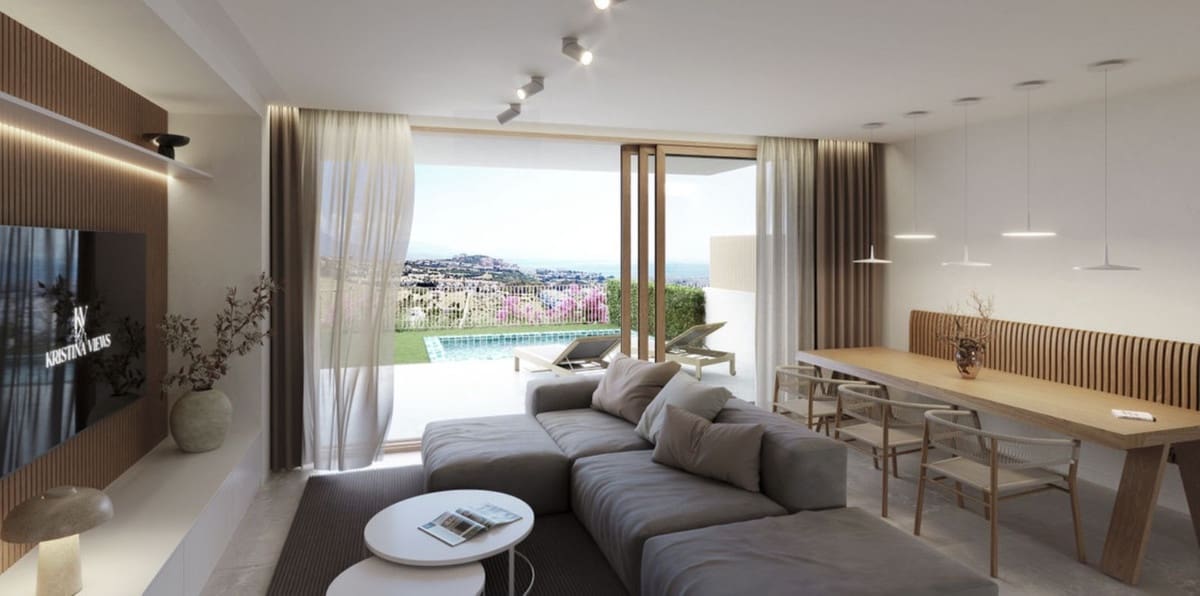 3 bedroom Townhouse for sale in La Duquesa / Puerto de la Duquesa with pool garage - € 545,000 (Ref: 9386091)