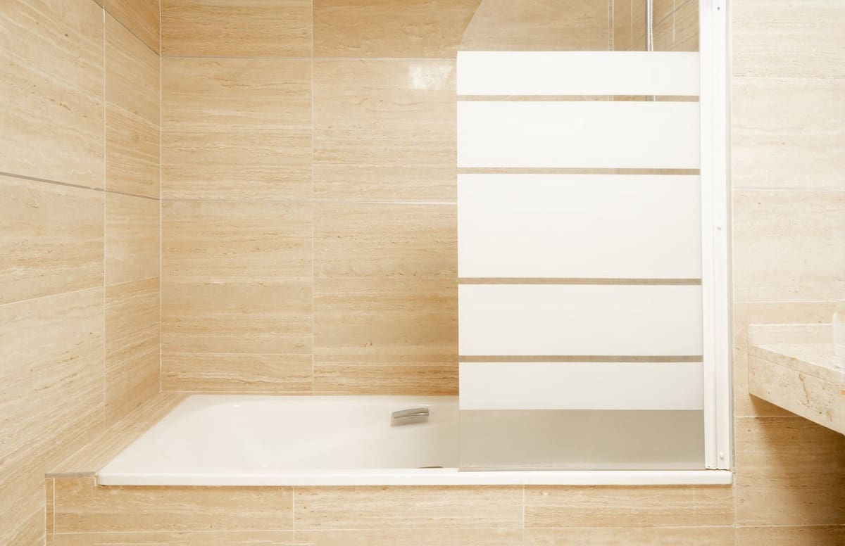 3 chambre Appartement à vendre à Benahavis avec piscine garage - 630 000 € (Ref: 9386395)