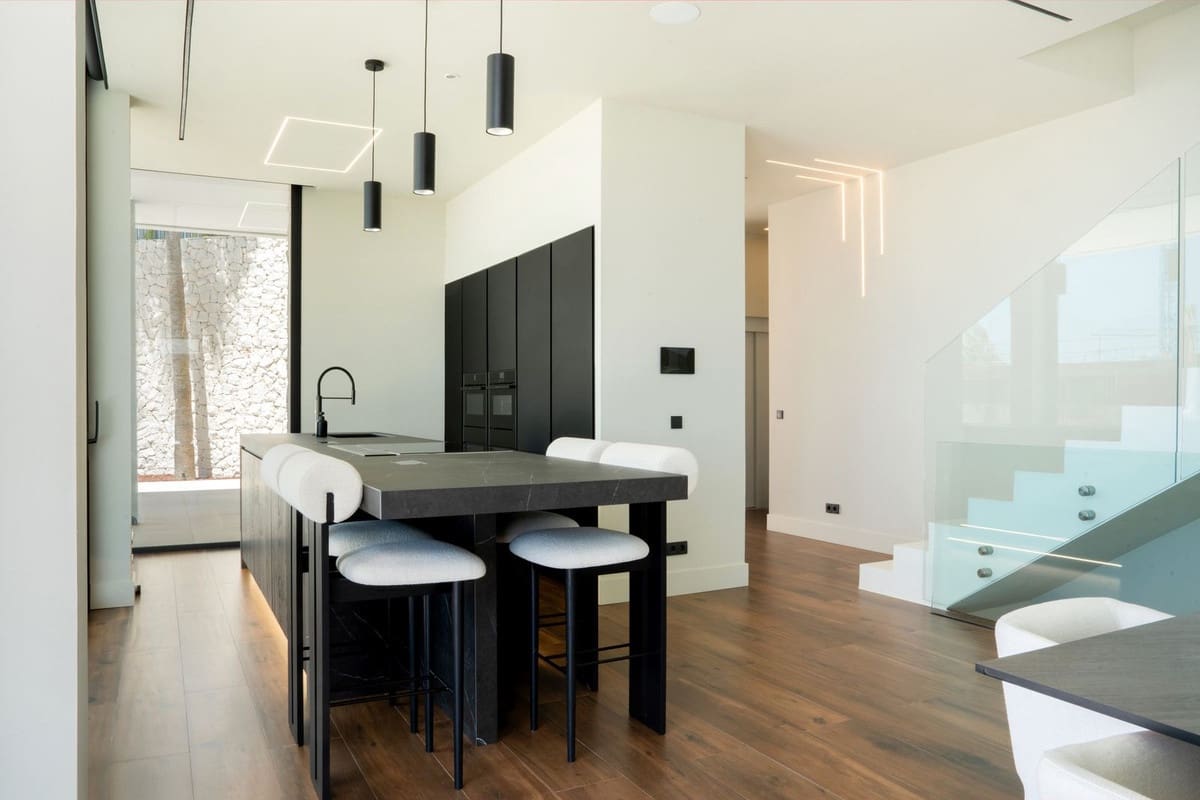 5 quarto Moradia para venda em Benahavis com piscina garagem - 7 995 000 € (Ref: 9388549)