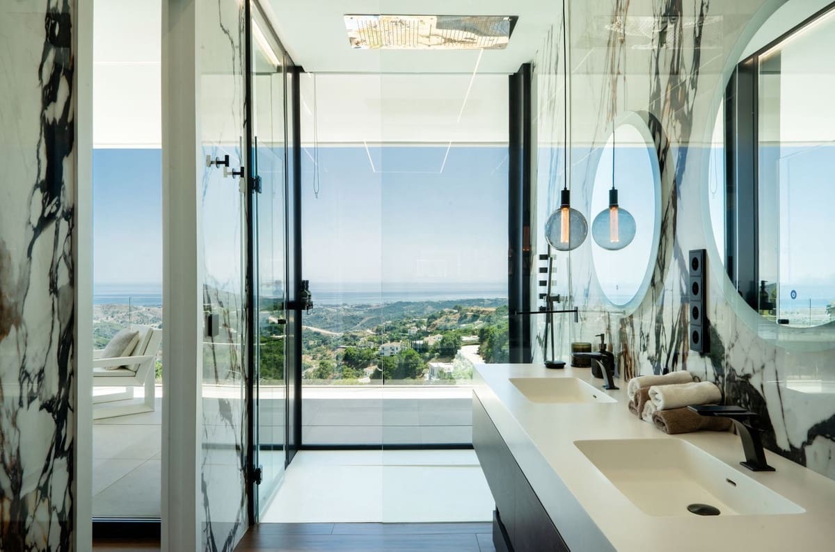 5 quarto Moradia para venda em Benahavis com piscina garagem - 7 995 000 € (Ref: 9388549)