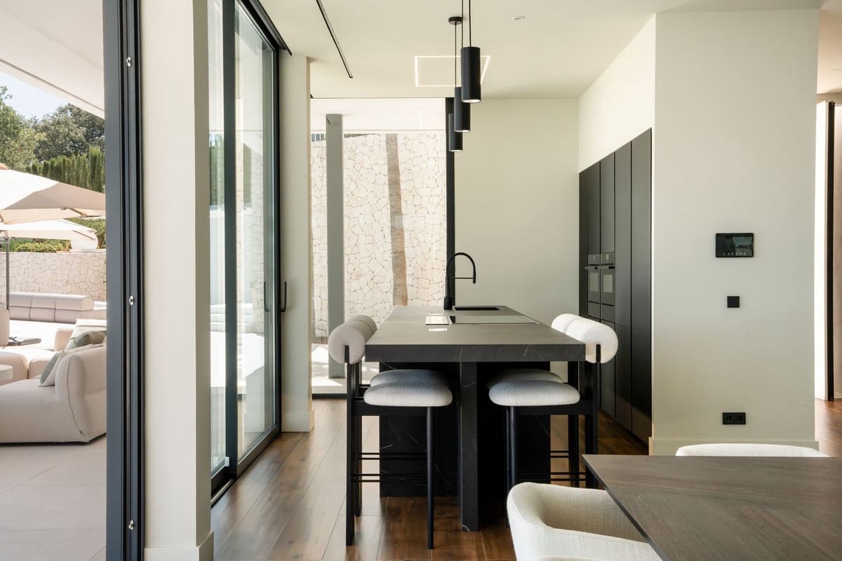 5 soverom Villa til salgs i Benahavis med svømmebasseng garasje - € 7 995 000 (Ref: 9388549)